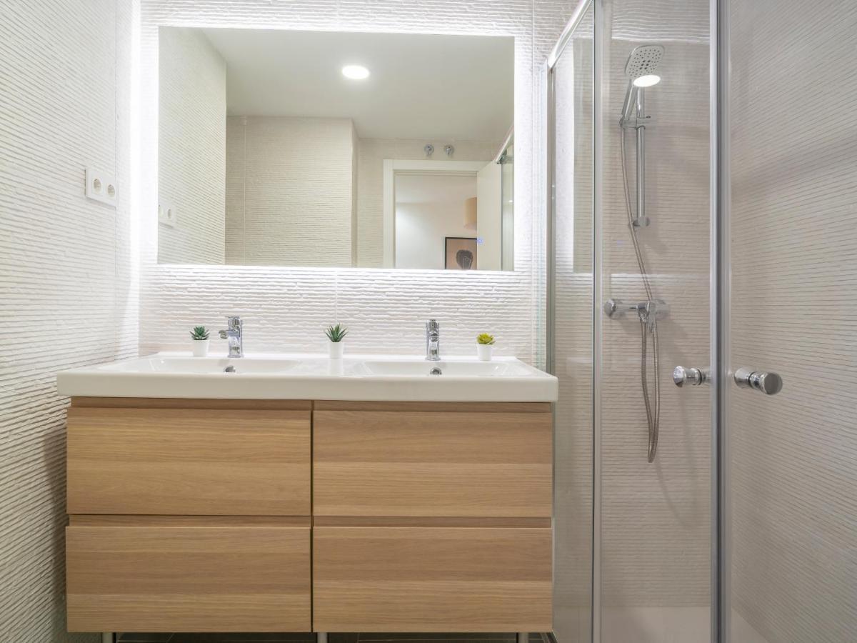 Sanders San Patricio - Dreamy Two-Bedroom Apartment Downtown Málaga Buitenkant foto