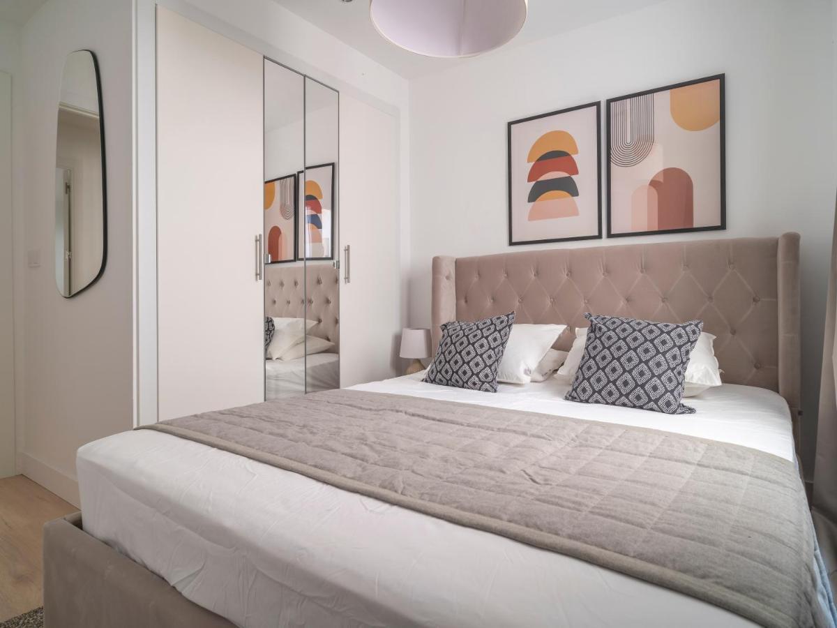 Sanders San Patricio - Dreamy Two-Bedroom Apartment Downtown Málaga Buitenkant foto